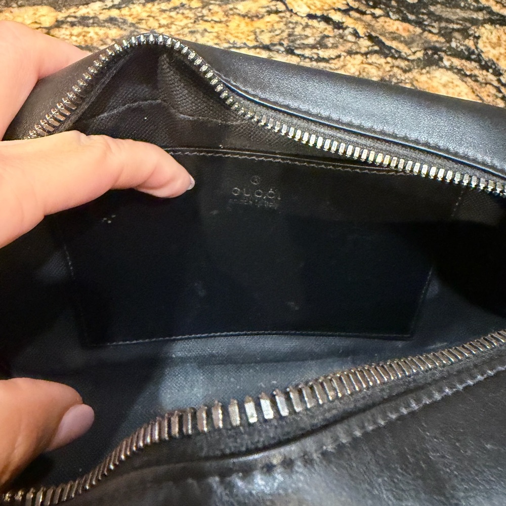 Gucci Black Quilted Leather Shoulder Bag - Picture 6 of 13